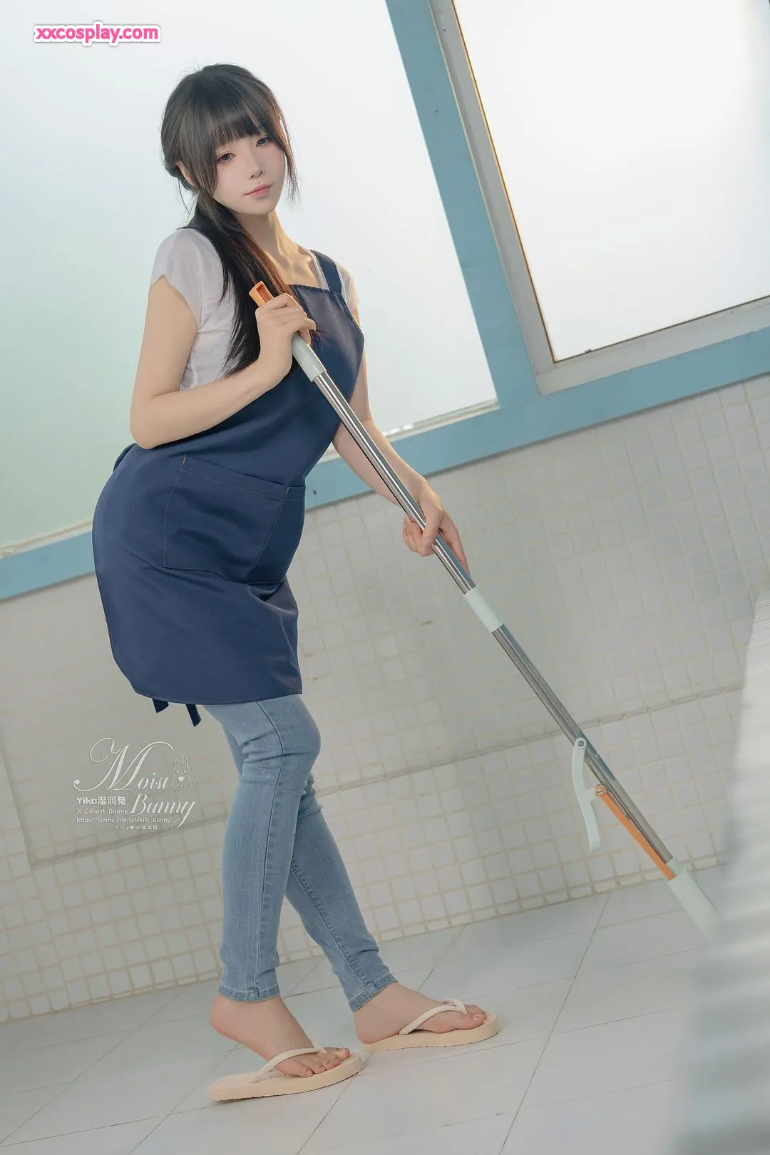 Yiko Wet Rabbit - Sento Landlady